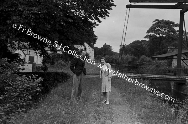 CLOGHRENNAN CASTLE MAN AND WOMAN